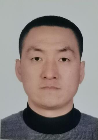 何显威